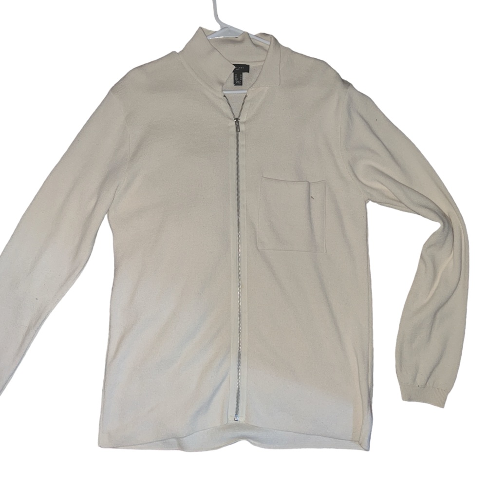 Long sleeve shirt/sweater/cardigan